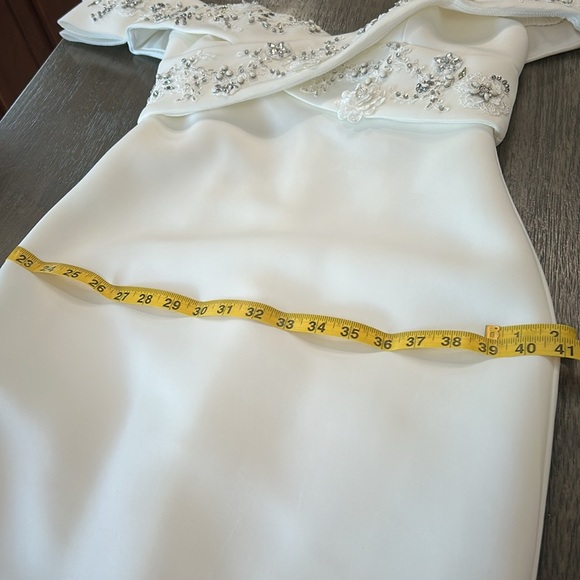 Badgley Mischka White Beaded Off-Shoulder Wedding Gown Size 4 | NWT - Picture 10 of 16